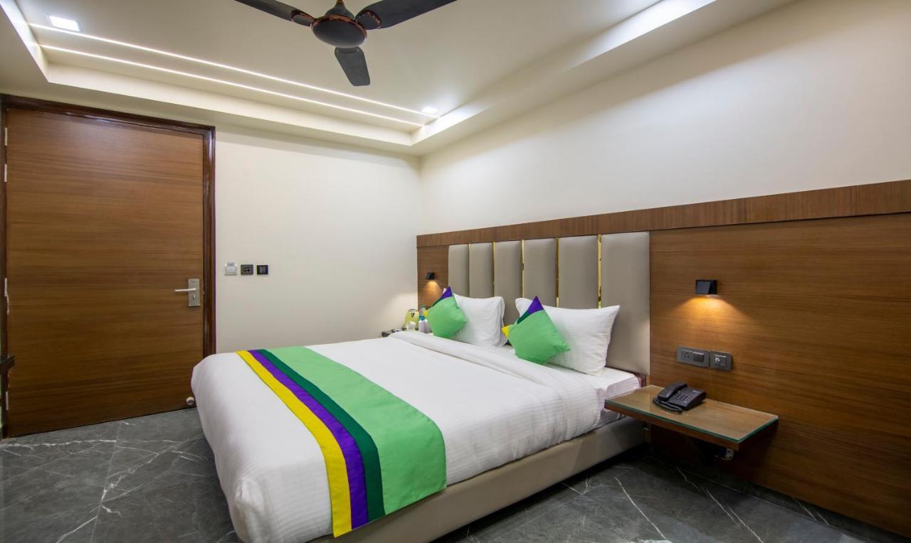 Treebo Royal Comfort Új-Delhi Kültér fotó