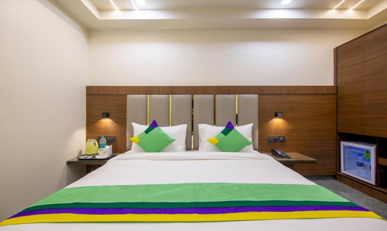 Treebo Royal Comfort Új-Delhi Kültér fotó