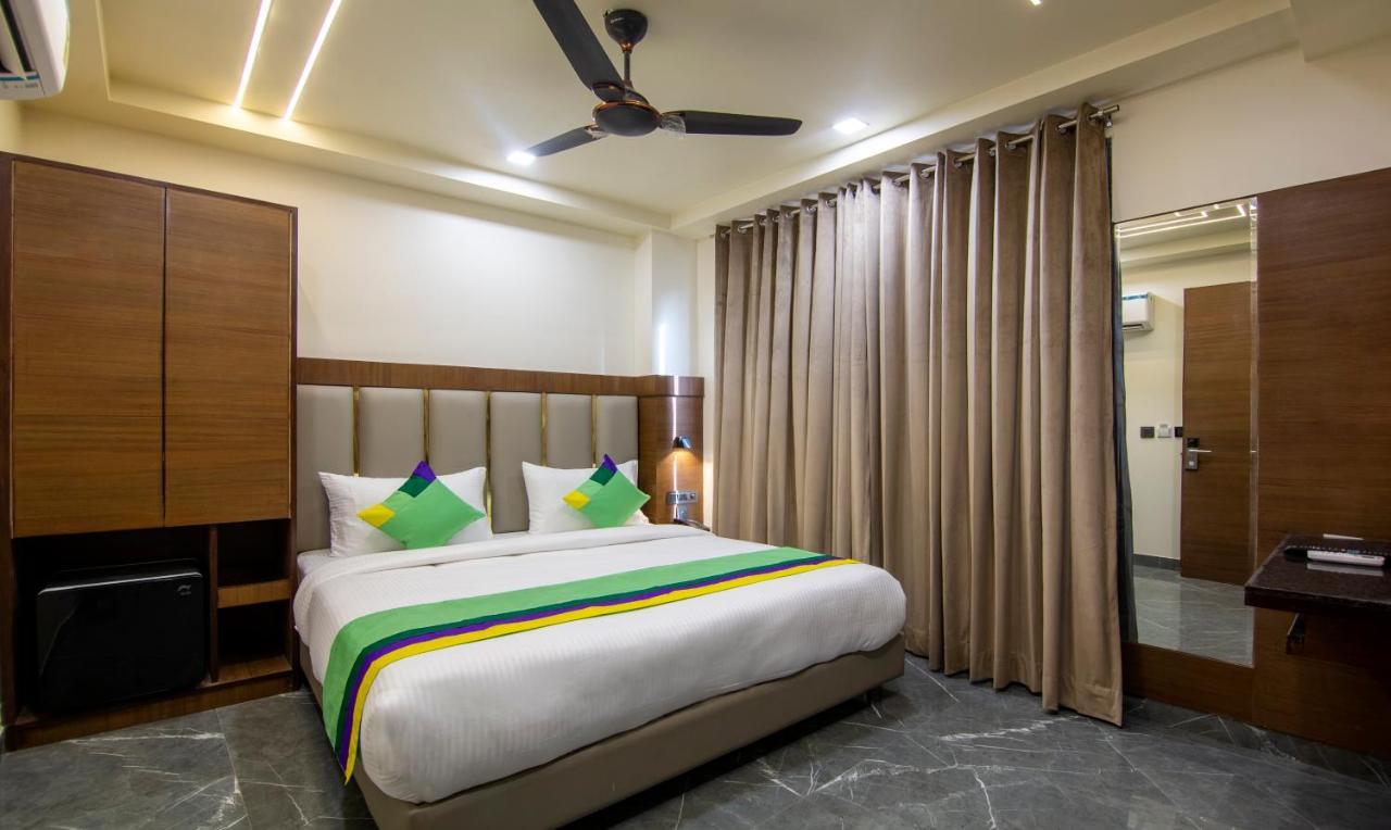 Treebo Royal Comfort Új-Delhi Kültér fotó